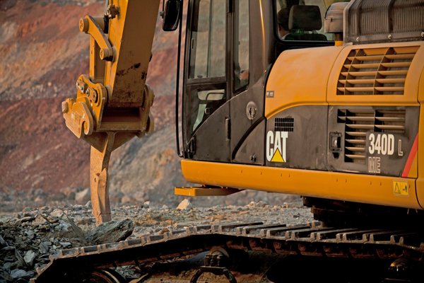 Des Dents de Déroctage Robustes pour des Travaux d'Excavation Sans Faille chez Bergerat RENT !